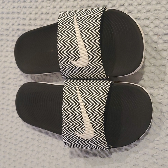 Nike Shoes - Nike Black/White Slides Women's 7M